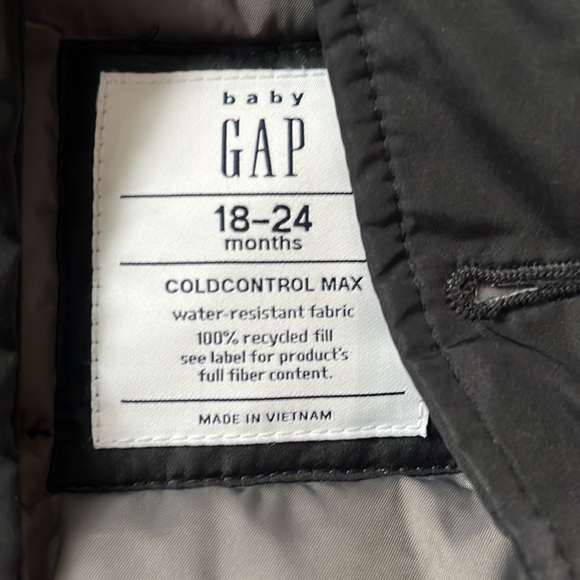 Gap Boys winter jacket 18-24 months - Picture 2 of 3